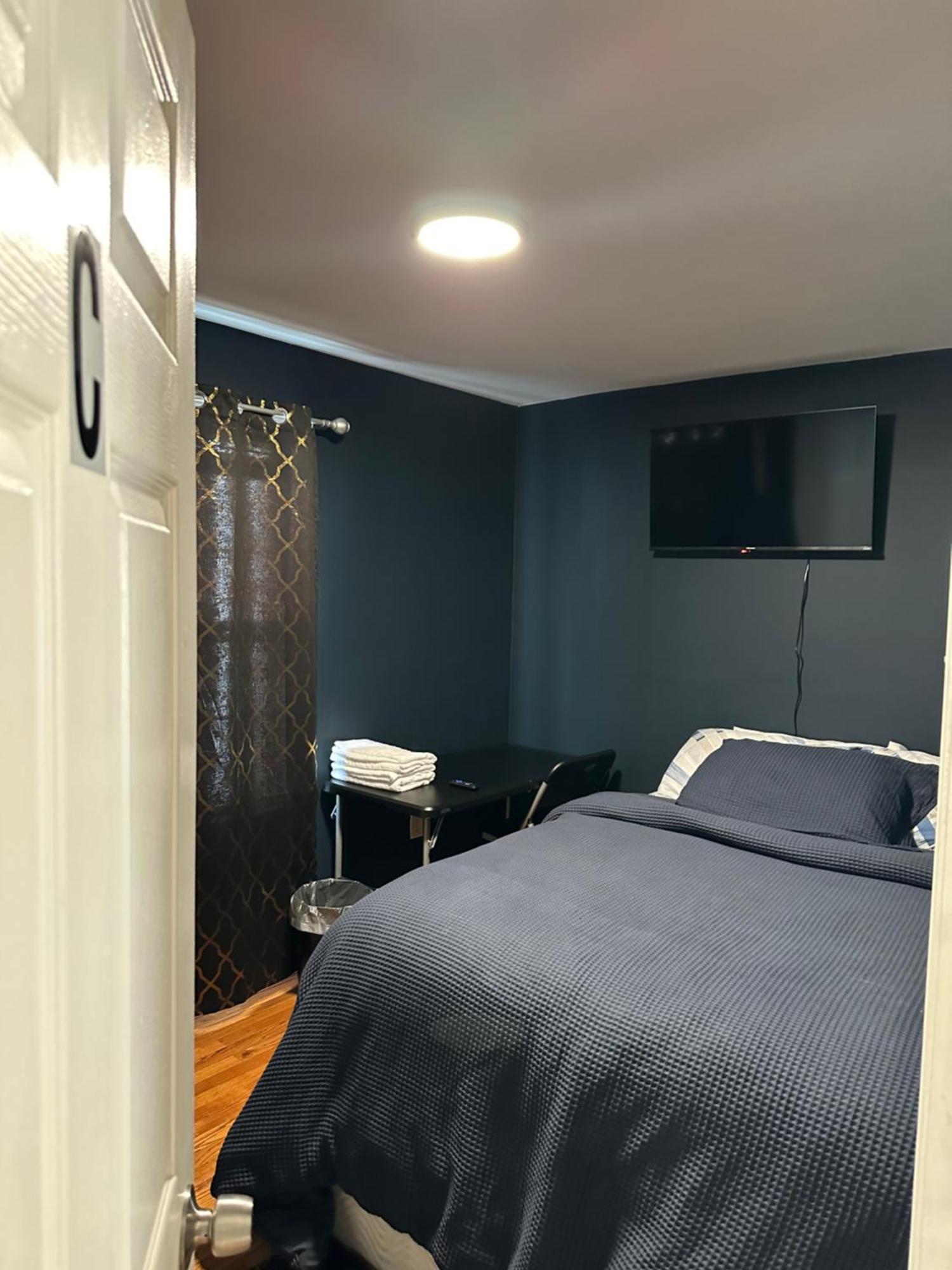 Fidelia Crystal Room, Queen Bed Minutes From Newark Liberty International Airport And Newark Penn Station Irvington Esterno foto